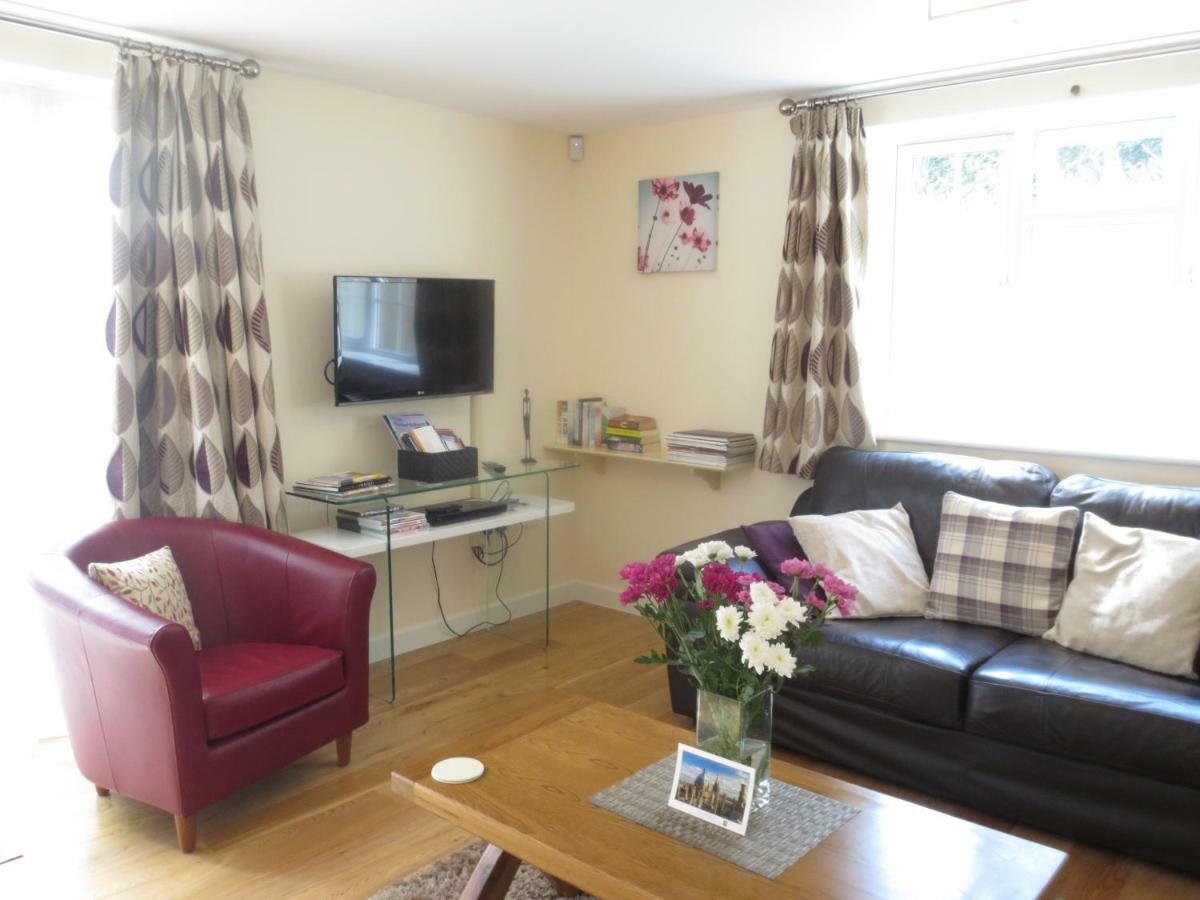 Oxford Apartments 1 Екстериор снимка